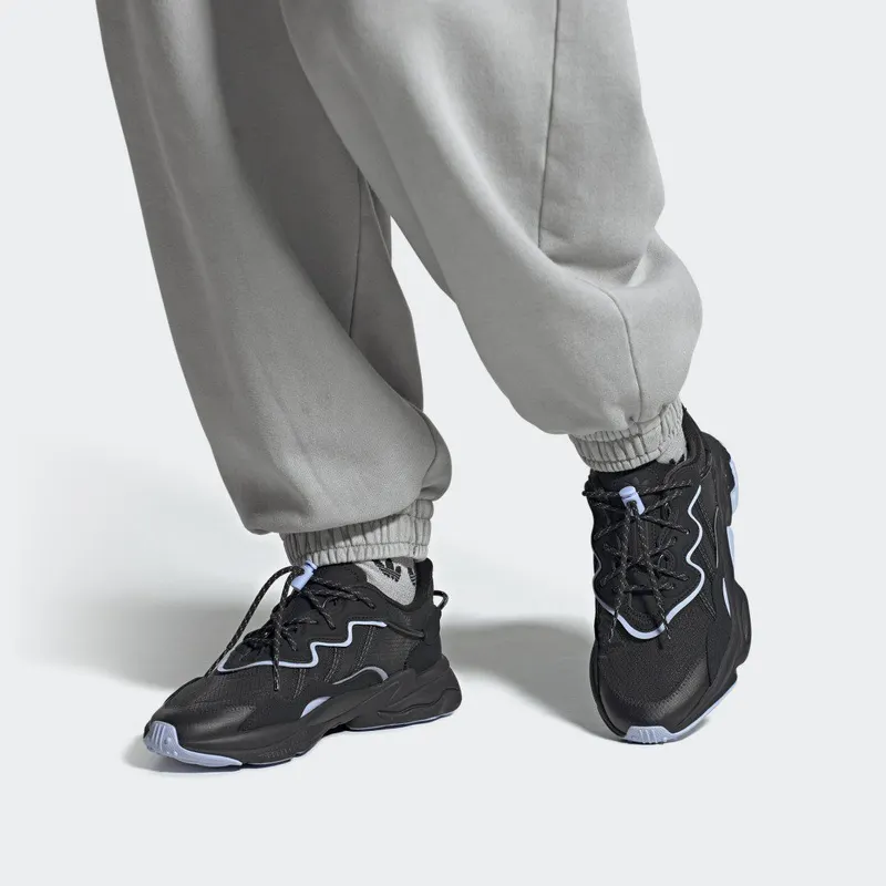 adidas OZWEEGO Core Black / Core Black / Blue Dawn (HQ8545)