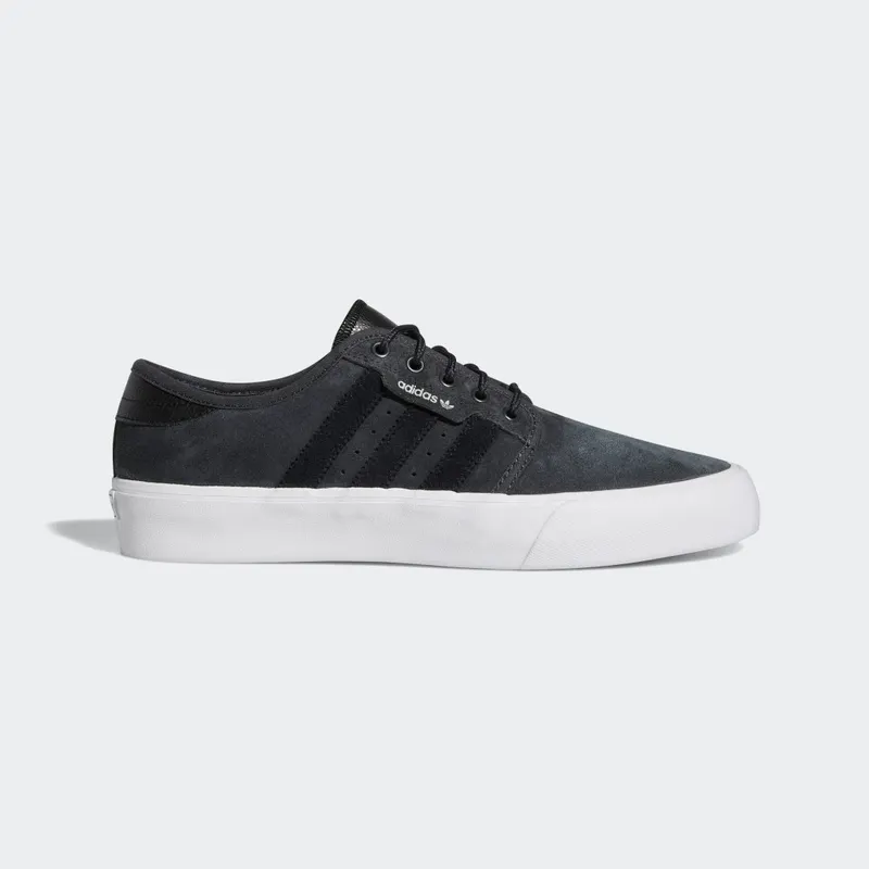 adidas Seeley XT Carbon / Core Black / Cloud White (GX2075)