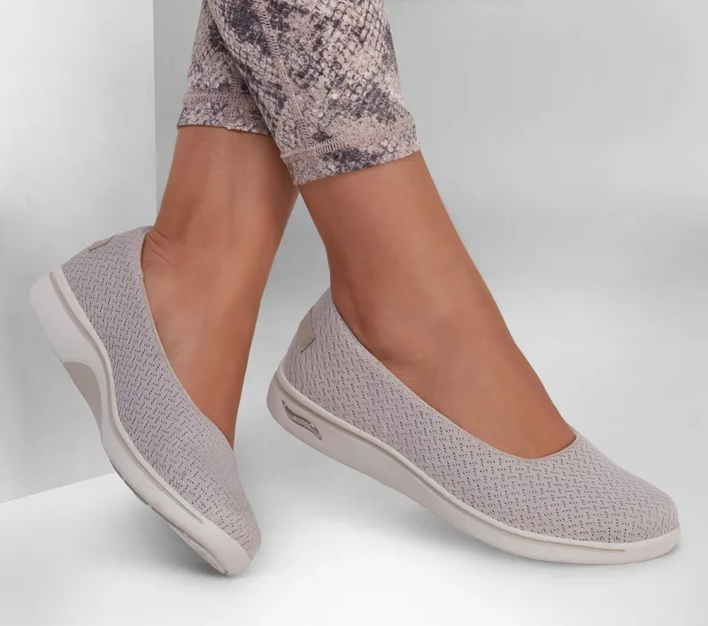 Skechers Skechers Arch Fit Uplift – Sweet Sophistication – Taupe (136552-TPE)