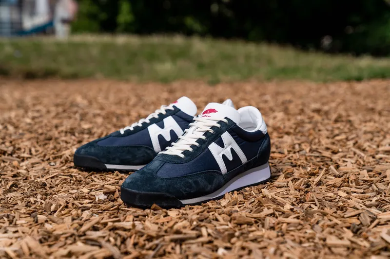 Karhu Mestari – Night Sky / White (F805010)