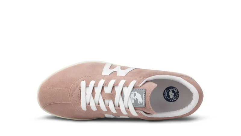 Karhu Trampas – Seashell / White (F809007)