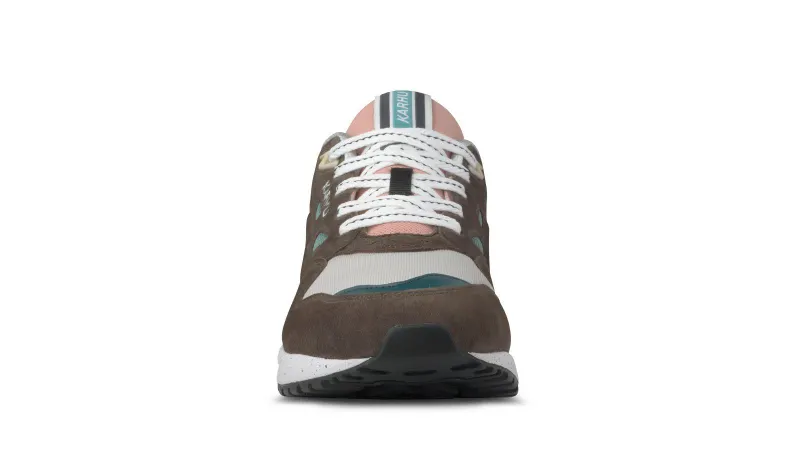 Karhu Legacy 96 – Tarmac / Gray Violet (F806014)