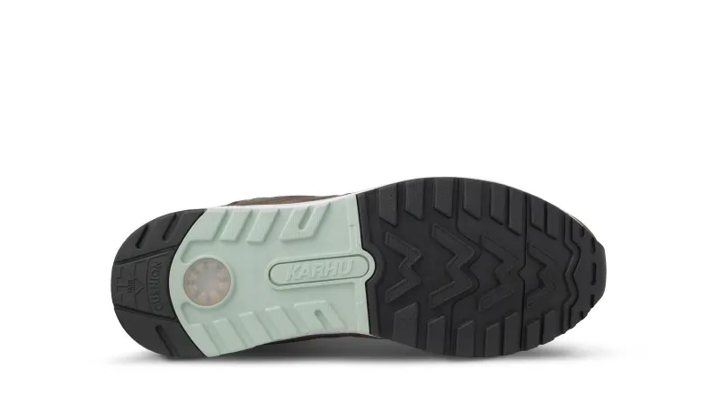Karhu Legacy 96 – Tarmac / Gray Violet (F806014)