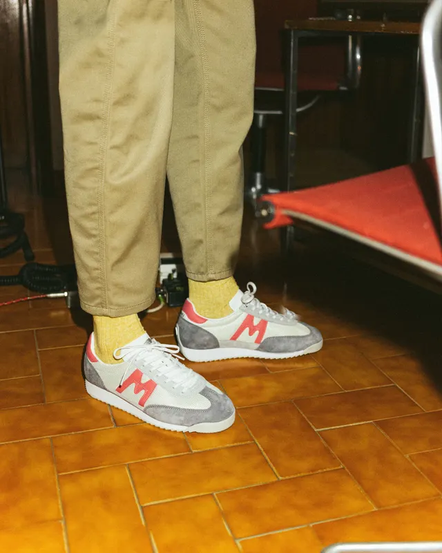 Karhu Mestari – Frost Gray / Tea Rose (F805040)