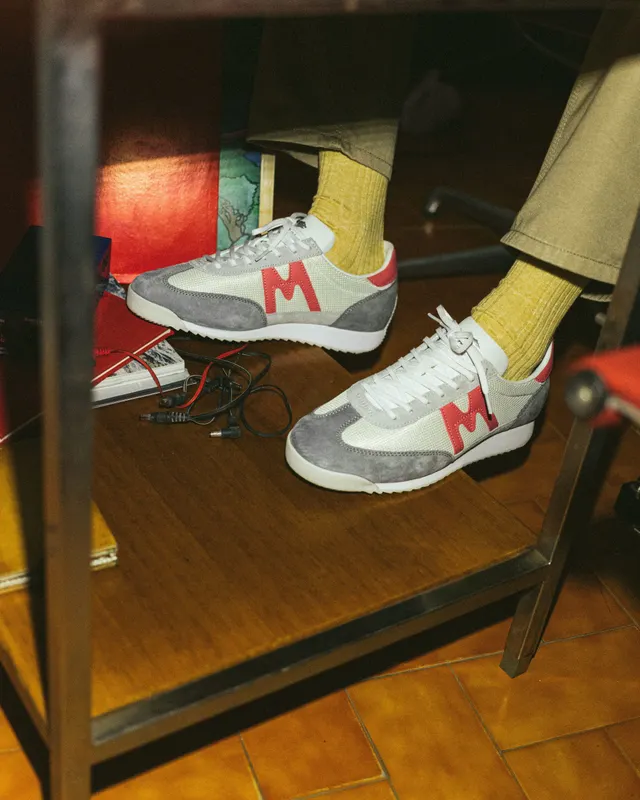 Karhu Mestari – Frost Gray / Tea Rose (F805040)