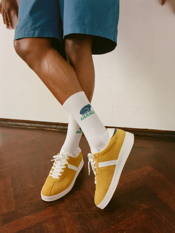 Karhu Trampas – Golden Rod / Bright White (F809013)