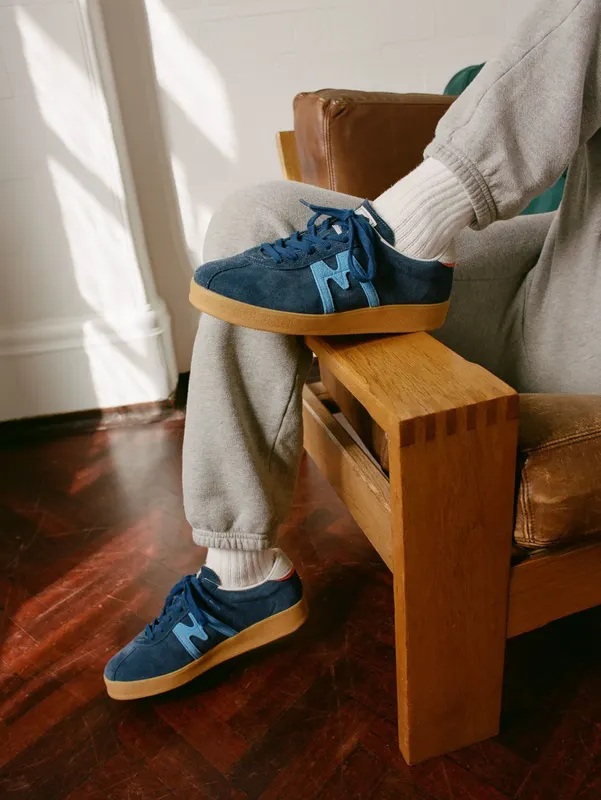 Karhu Trampas – Ensign Blue / Azure Blue (F809011)