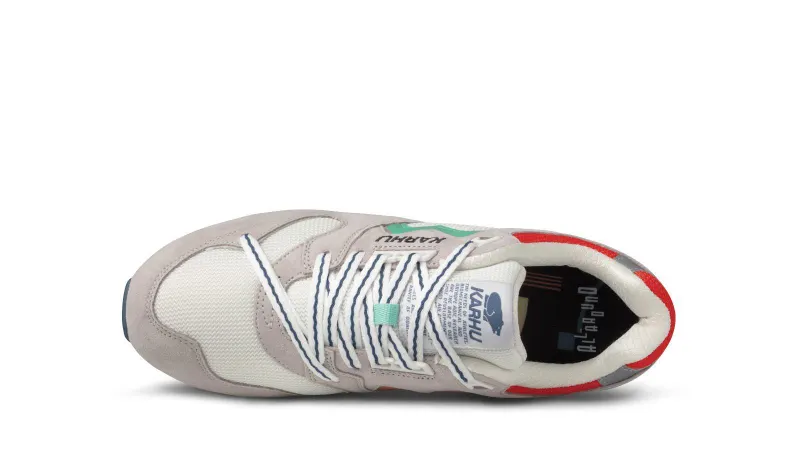 Karhu Synchron Classic – Rainy Day / Jade Cream (F802657)