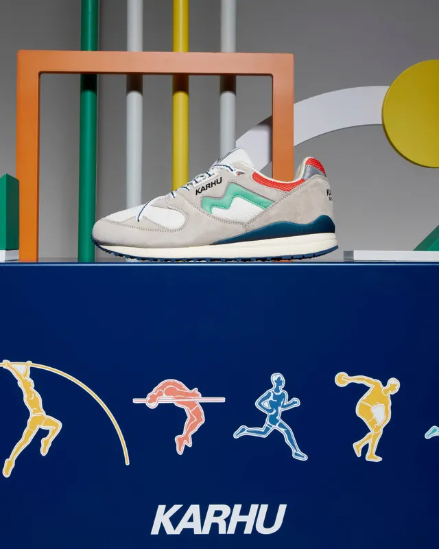 Karhu Synchron Classic – Rainy Day / Jade Cream (F802657)