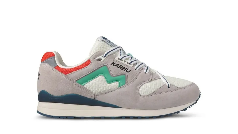 Karhu Synchron Classic – Rainy Day / Jade Cream (F802657)