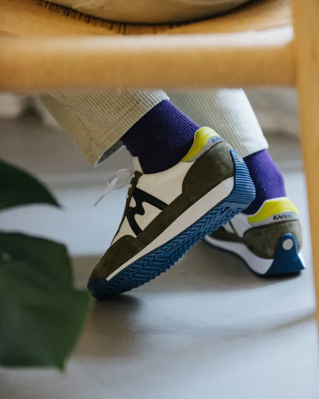 Karhu Mestari – Capers / Jet Black (F805044)