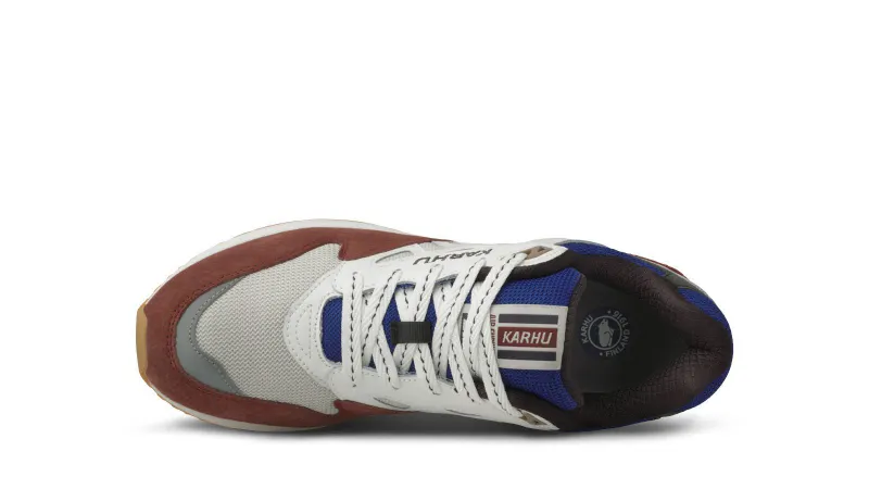 Karhu Legacy 96 – Fudgesickle / Bright White (F806026)