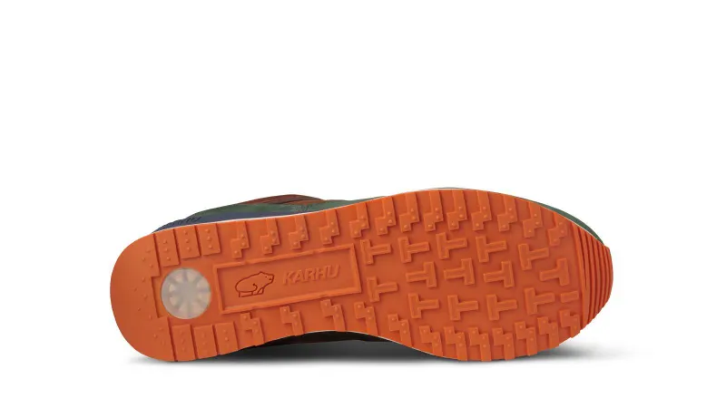 Karhu Synchron Classic – Thyme / Bitter Chocolate (F802665)