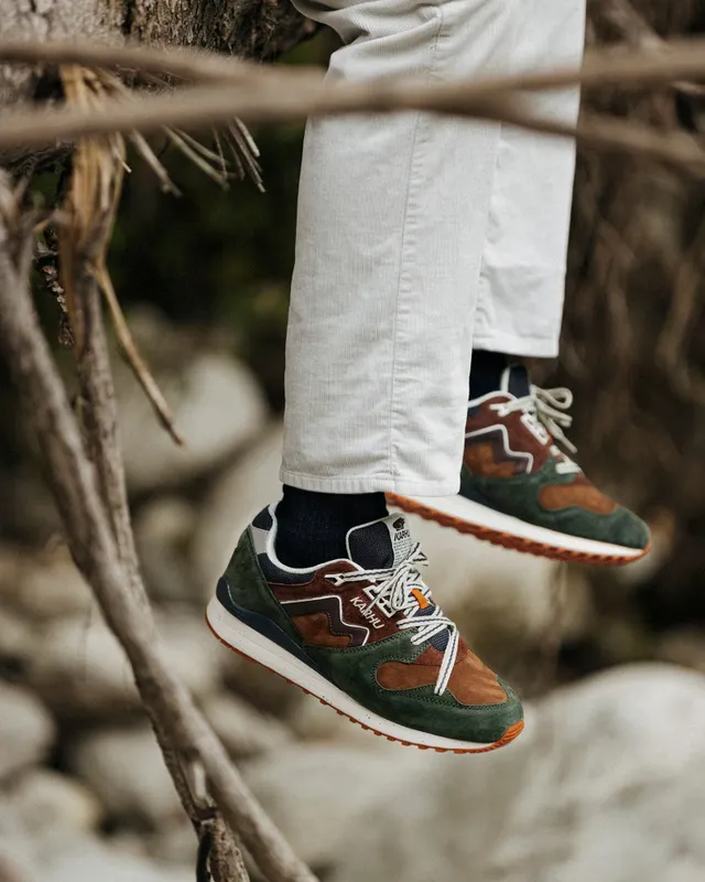 Karhu Synchron Classic – Thyme / Bitter Chocolate (F802665)