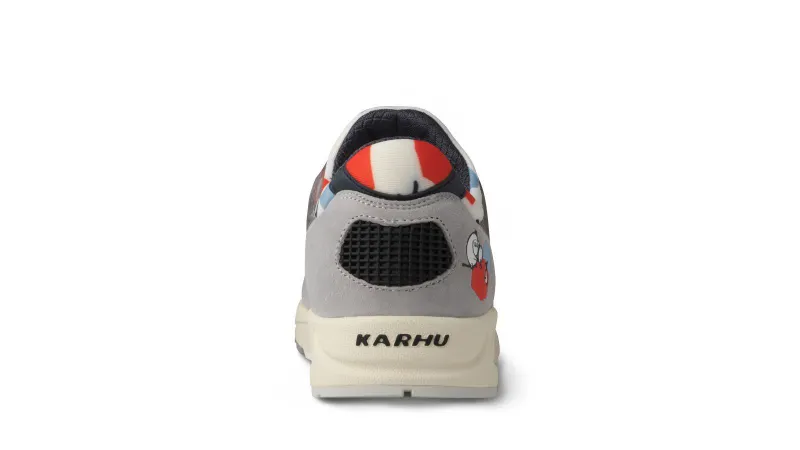 Karhu Aria 95 X Moomin – Dawn Blue / Sleet (F803088)