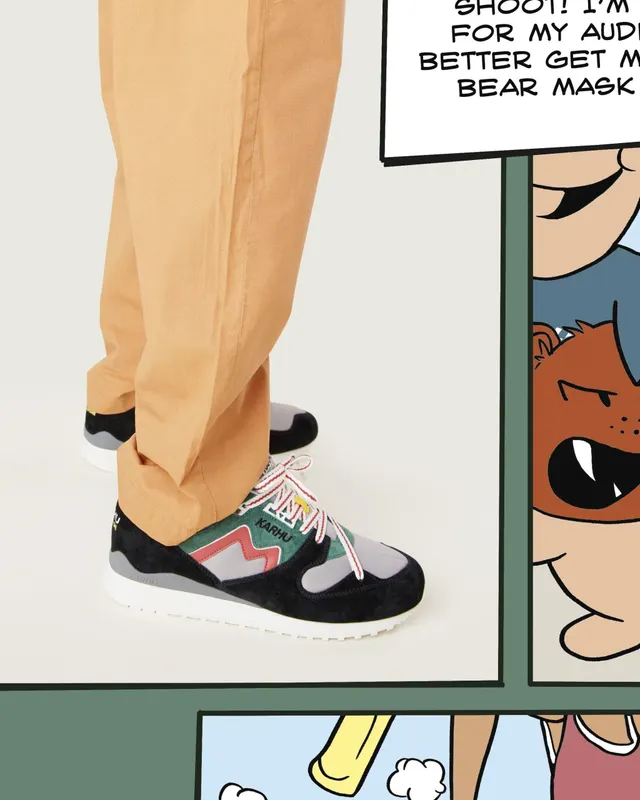 Karhu Synchron Classic – Jet Black / Hot Sauce (F802666)