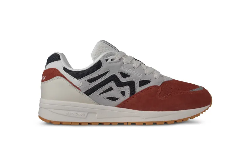 Karhu Legacy 96 – Hot Sauce / Dawn Blue (F806036)