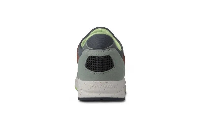 Karhu Aria 95 – Pigeon / Doe (F803087)