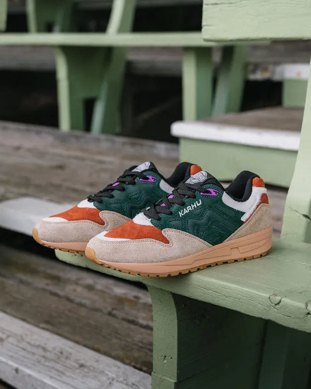 Karhu Legacy 96 X Hanon ”highland Games” – Smoke Gray / Trekking Green (F806028)