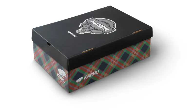 Karhu Legacy 96 X Hanon ”highland Games” – Smoke Gray / Trekking Green (F806028)