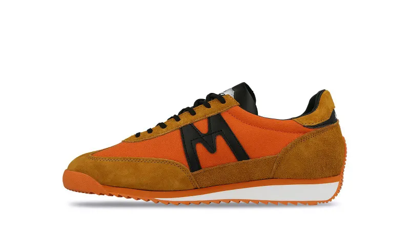 Karhu Mestari – Jaffa Orange / Black (F805001)