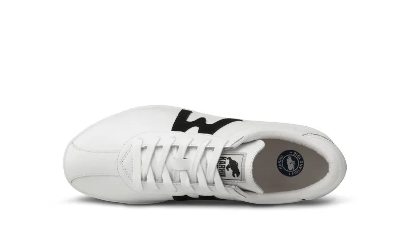 Karhu Trampas – White / Black (F809005)