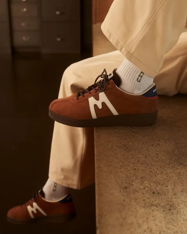 Karhu Trampas – Brown Sugar / Bright White (F809029)