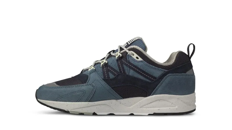 Karhu Fusion 2.0 – China Blue / India Ink (F804136)