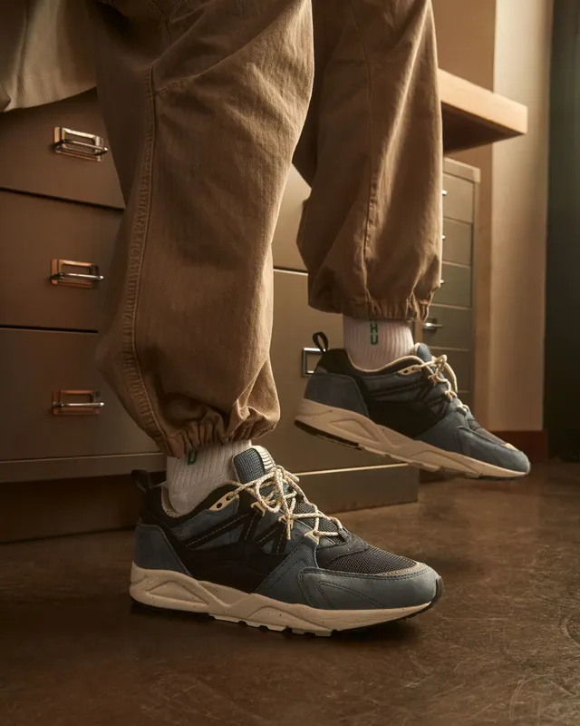 Karhu Fusion 2.0 – China Blue / India Ink (F804136)