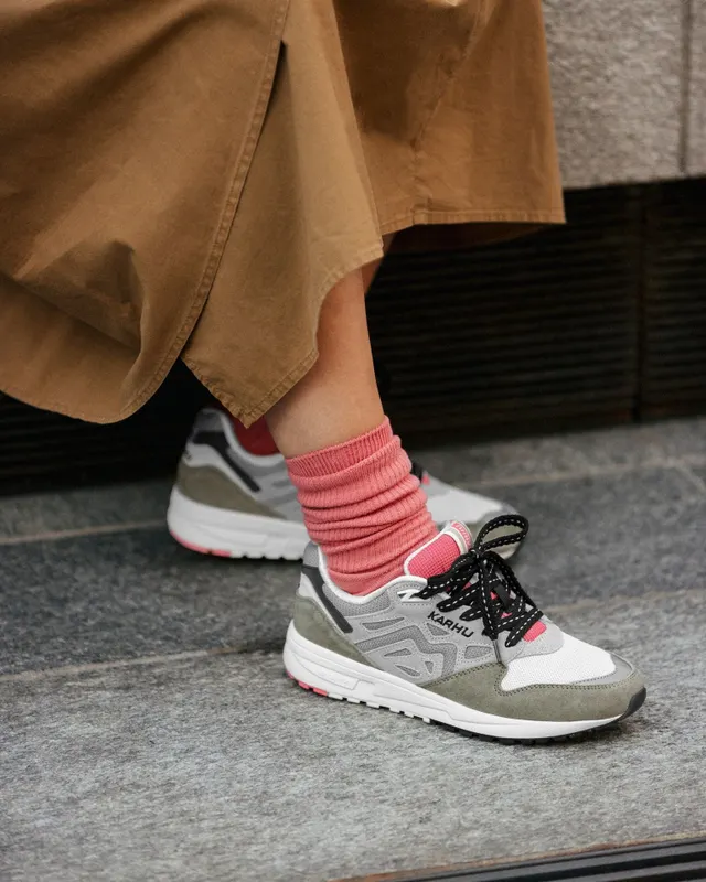 Karhu Legacy 96 – Abbey Stone / Sleet (F806038)