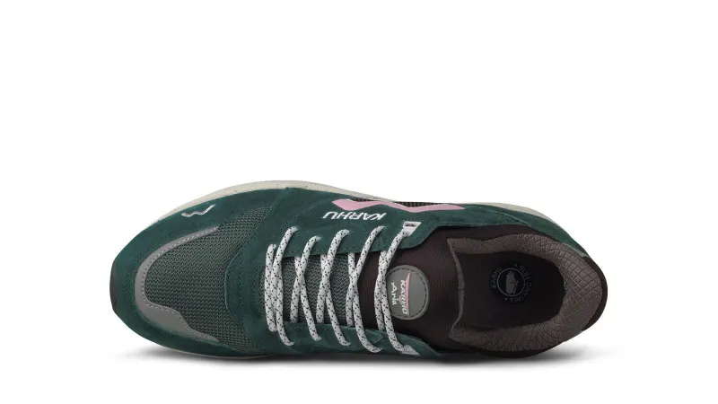 Karhu Aria 95 ”orienteering Pack” – June Bug / Roseate Spoonbill (F803094)