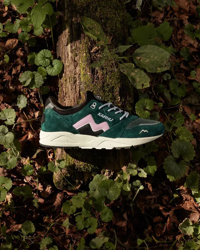 Karhu Aria 95 ”orienteering Pack” – June Bug / Roseate Spoonbill (F803094)