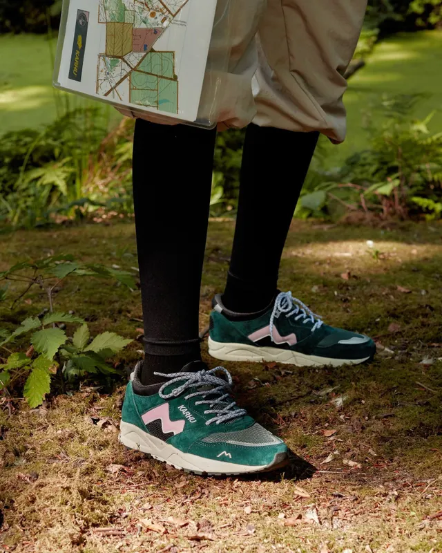Karhu Aria 95 ”orienteering Pack” – June Bug / Roseate Spoonbill (F803094)