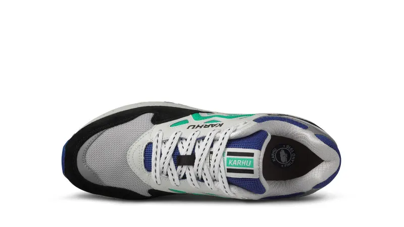 Karhu Legacy 96 ”orienteering Pack” – Jet Black / Blarney (F806044)