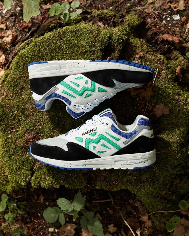 Karhu Legacy 96 ”orienteering Pack” – Jet Black / Blarney (F806044)