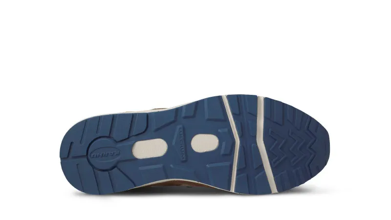 Karhu Aria 95 – Brown Sugar / Aztec (F803093)