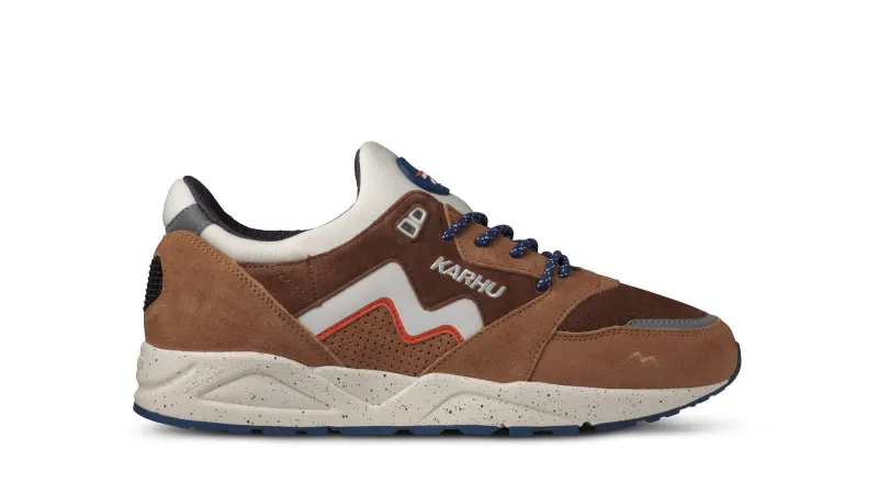 Karhu Aria 95 – Brown Sugar / Aztec (F803093)