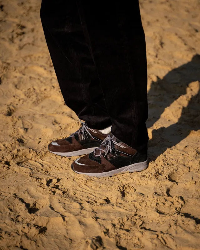 Karhu Fusion 2.0 – Jet Black / Java (F804128)