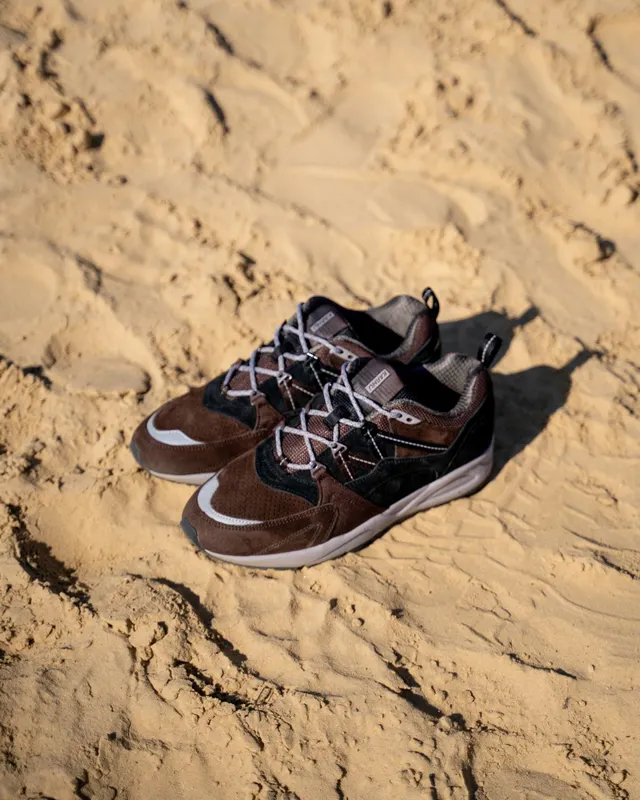 Karhu Fusion 2.0 – Jet Black / Java (F804128)