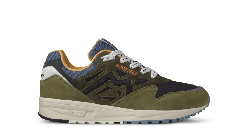 Karhu Legacy 96 “trees Of Finland” Pack – Green Moss / India Ink (F806040)