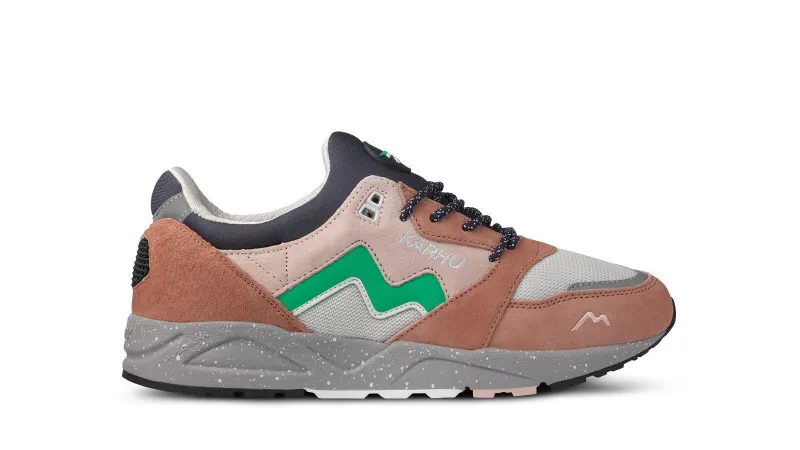 Karhu Aria 95 “northern Lights” Pack – Cork / Blarney (F803091)
