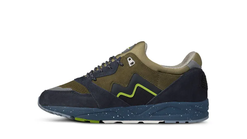 Karhu Aria 95 “northern Lights” Pack – India Ink / Dark Olive (F803089)