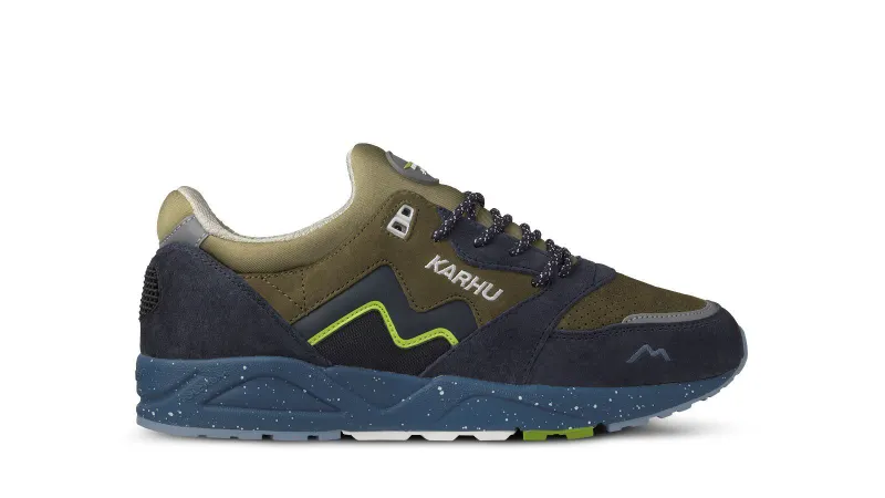 Karhu Aria 95 “northern Lights” Pack – India Ink / Dark Olive (F803089)
