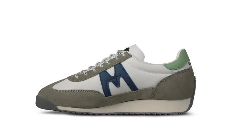 Karhu Mestari – Abbey Stone / True Navy (F805059)