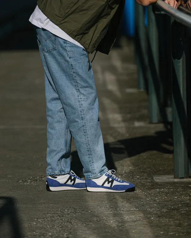 Karhu Mestari – True Navy / Black (F805057)