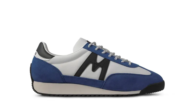 Karhu Mestari – True Navy / Black (F805057)