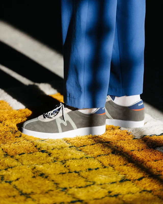 Karhu Trampas – Vetiver / Desert Sage (F809037)
