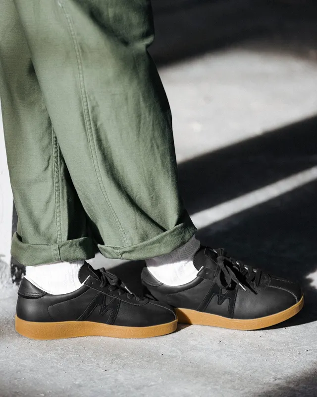 Karhu Trampas – Jet Black / Jet Black (F809036)