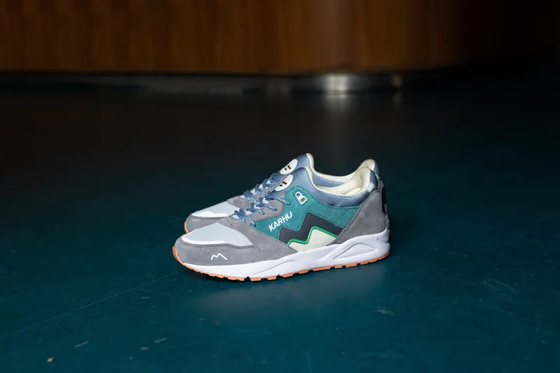 Karhu Aria 95 – Sleet / Brittany Blue (F803100)