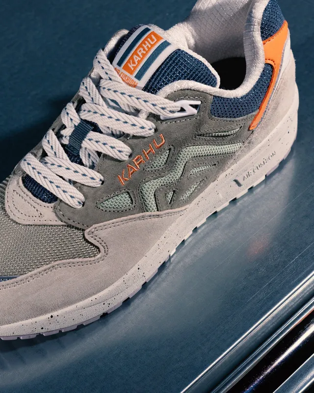 Karhu Legacy 96 – Rainy Day / Celadon Green (F806047)